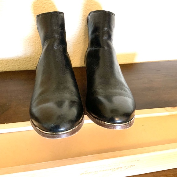 Coach Waldorf Booties Black Size 7 Ankle Boots Zipper Heels - Picture 3 of 16